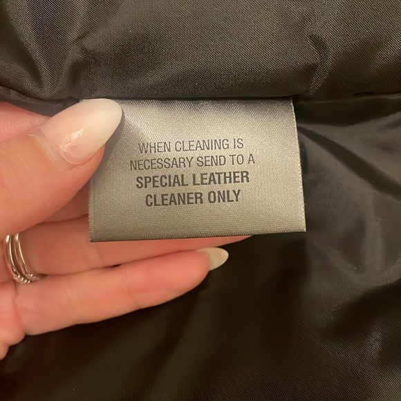 Size M Men’s Wilsons Leather Jacket - Picture 4 of 8